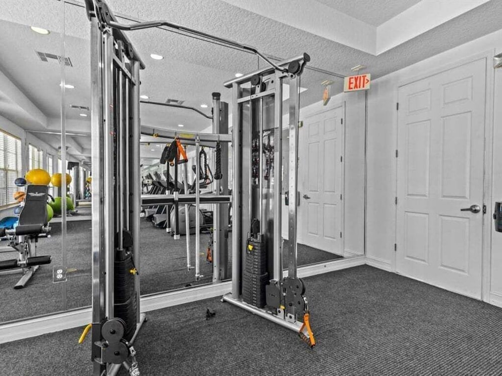 Beautiful 1st Floor Condo In Gated Cane Island, Close To Parks 2 Bedroom Condo