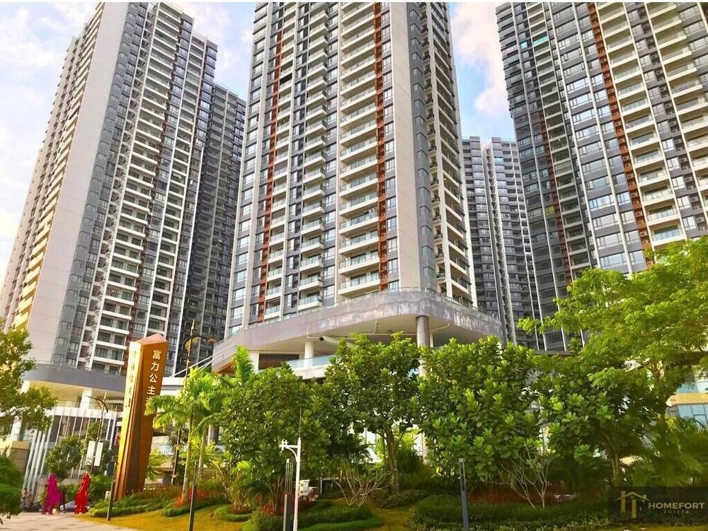 R&F PRINCESS COVE BY HOMEFORT SUITES