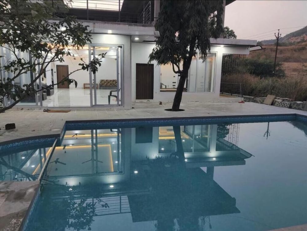 Nilgiri Farms Villa Lonavala