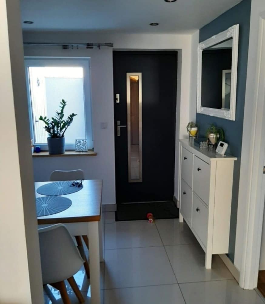 Lovely 2-bed Apartment in Coventry view 2
