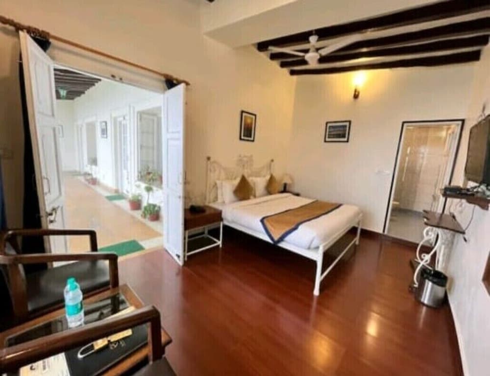 Sansa By The Woods - Manor Mussoorie