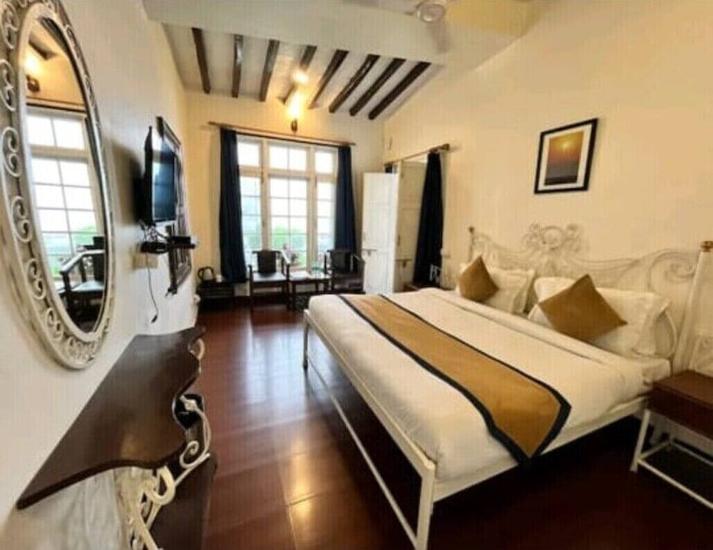 Sansa By The Woods - Manor Mussoorie