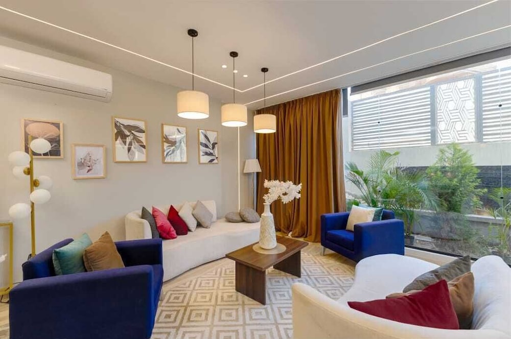 3BD Apt. With Garden in 9th District