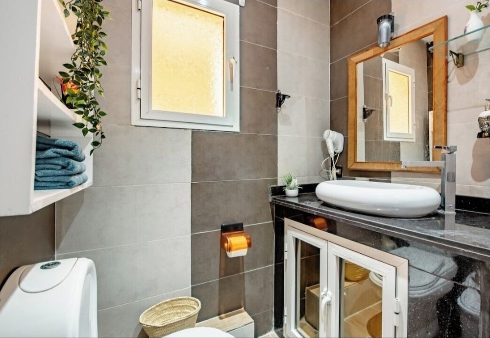 lux appartement avec piscine
