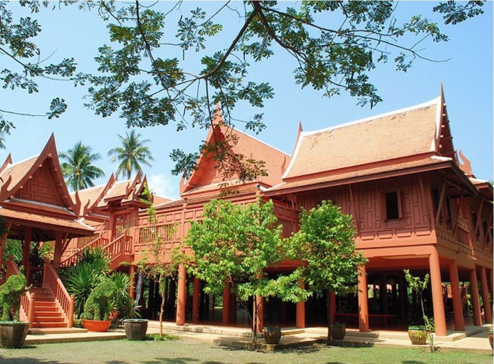 Amphawa Nanon
