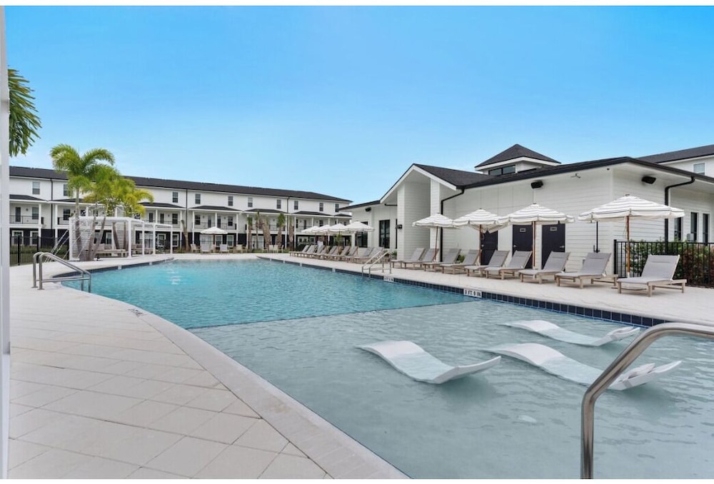 Landing Furnished Apartments Lakeland