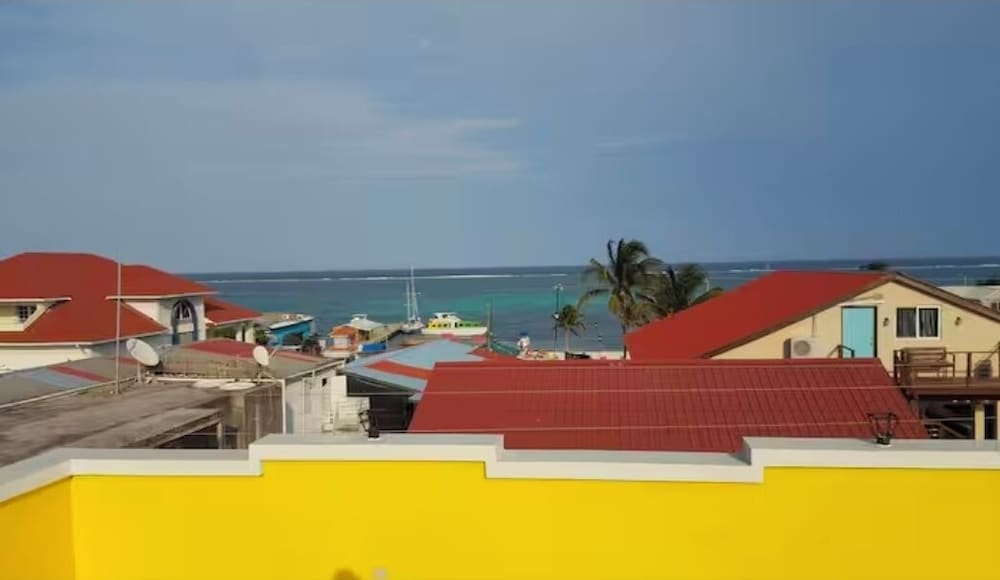 Paradise Suites & Residence