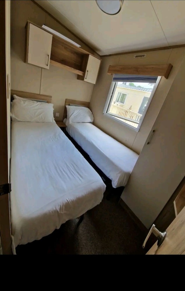 Lovely 3-bed Home in Rookley on the Isle of Wight view 3