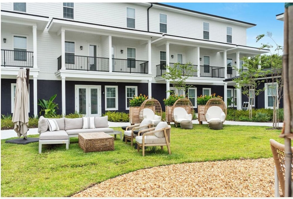 Landing Furnished Apartments Lakeland