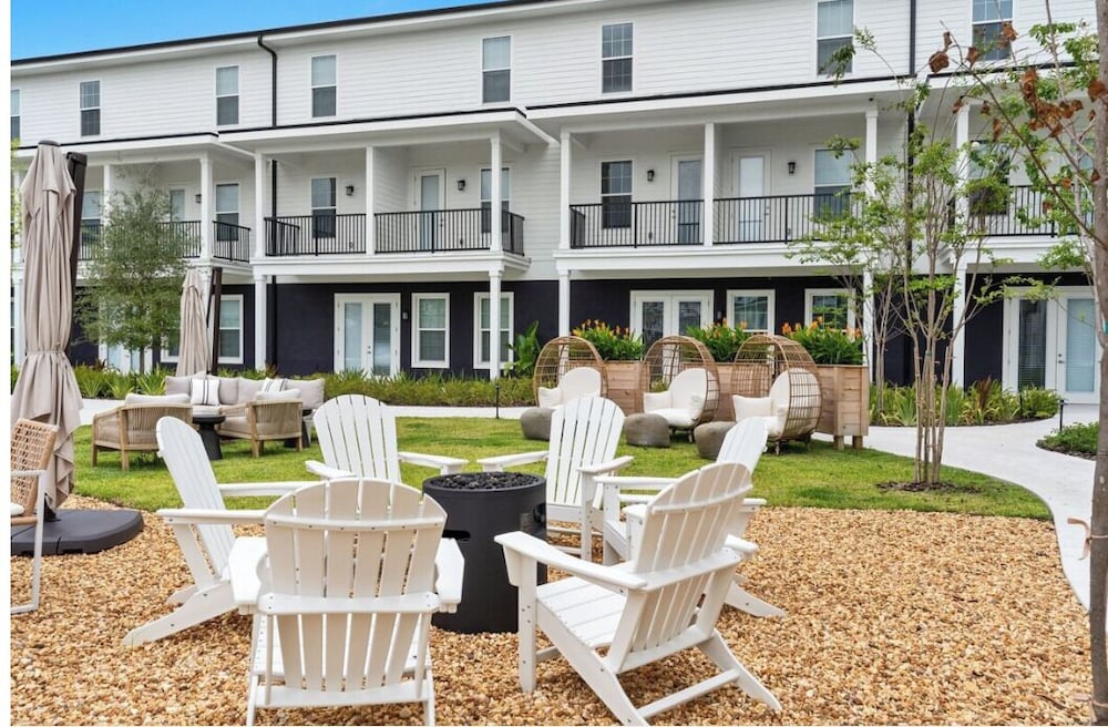 Landing Furnished Apartments Lakeland