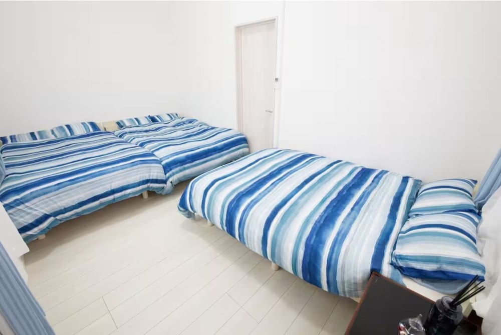 5 Minute Walk from Nishi Shinjuku Gochome Station