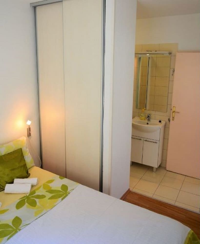 Mira 1 - Family Apartment - A Duje view 2