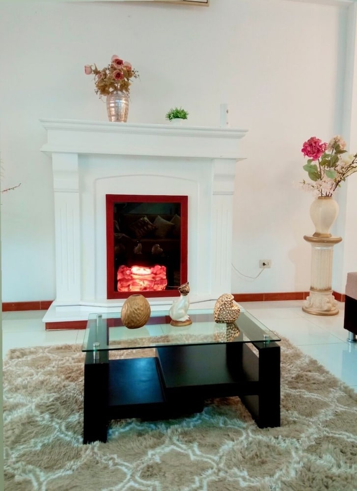 DELUXE HOTEL TALARA 5 minutes from the airport and Plaza de Armas view 4