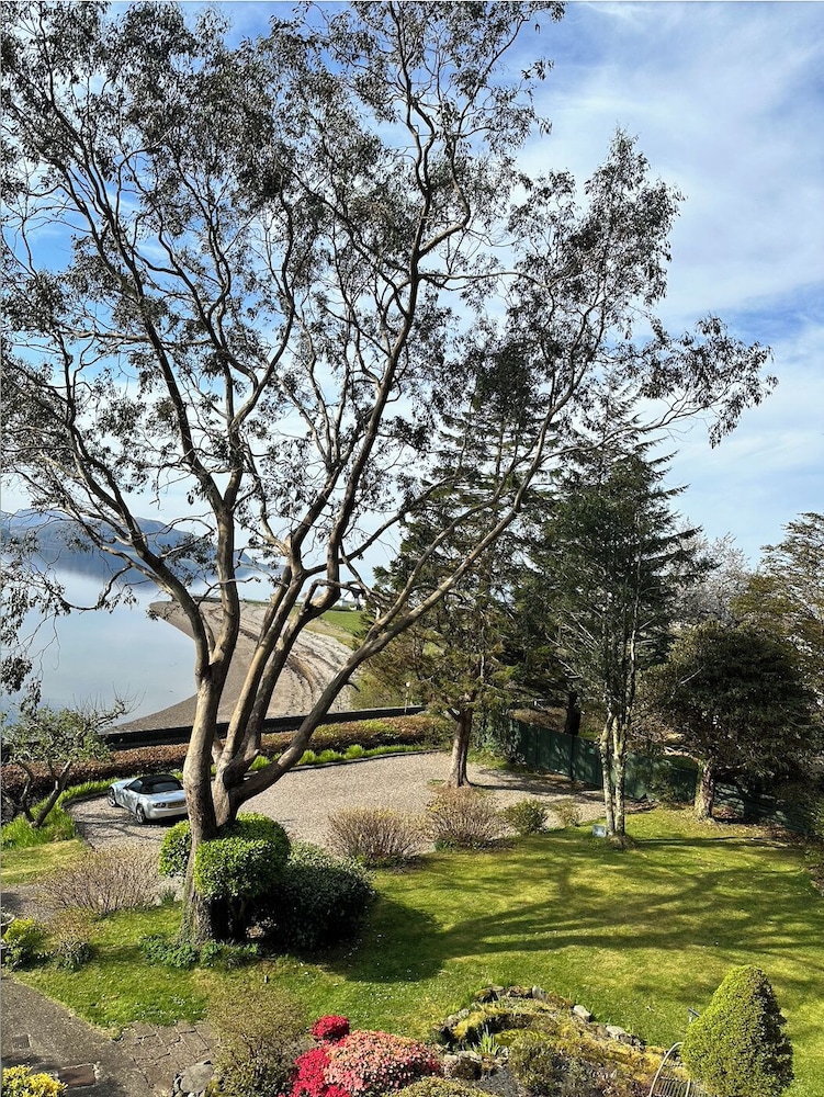 Camus House