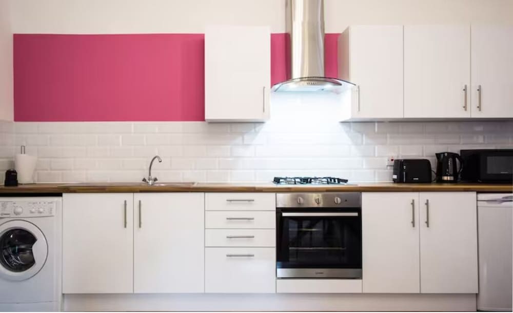 1 Bedroom Apt Leamington Spa Golden view 4
