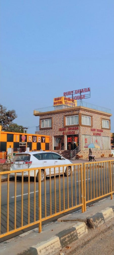 NEW RUBI RESTAURANT CUM BAR AND LODGE