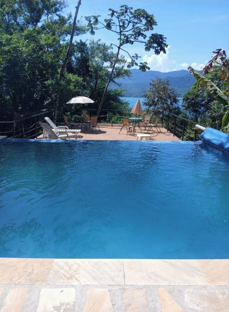 Yumi Chalés Ilhabela