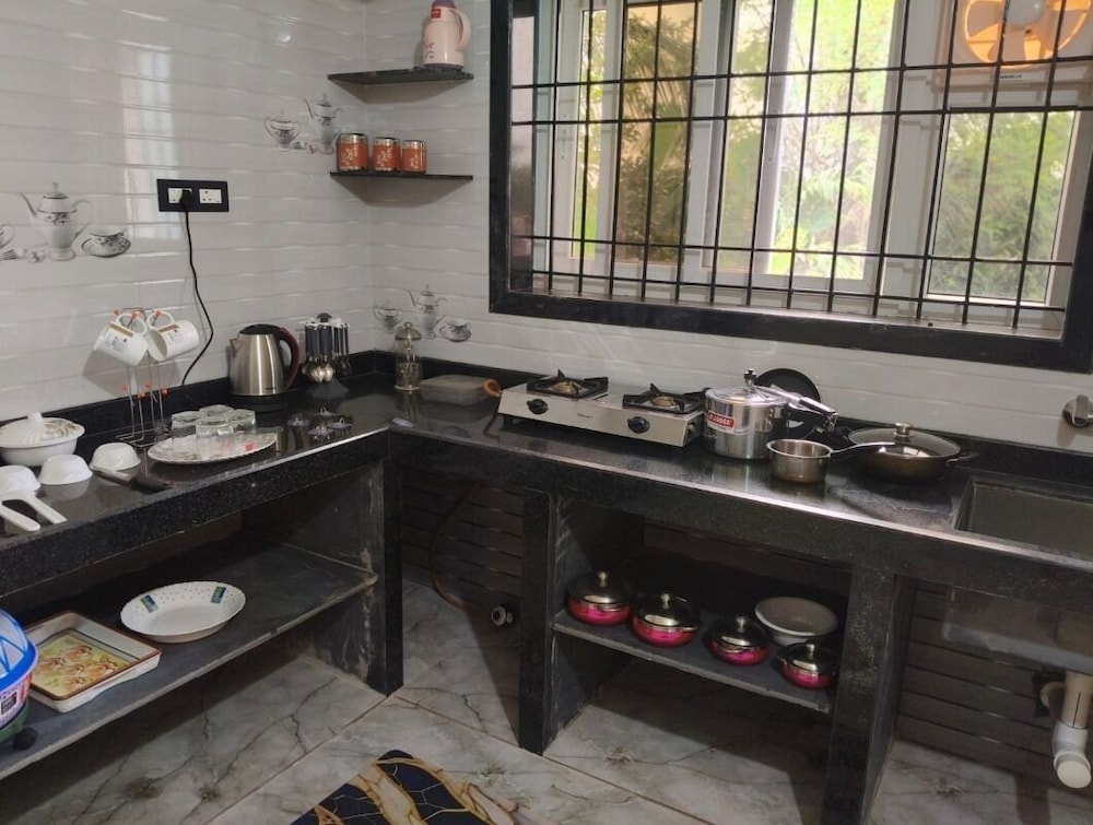 Dwell Apartment