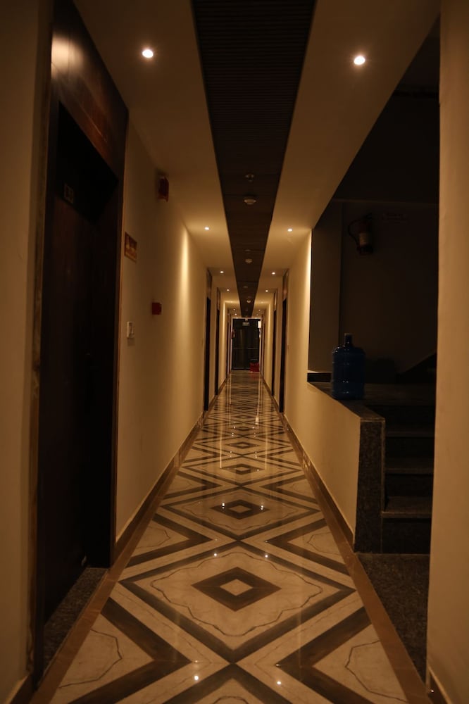 Hotel Grand Lucent