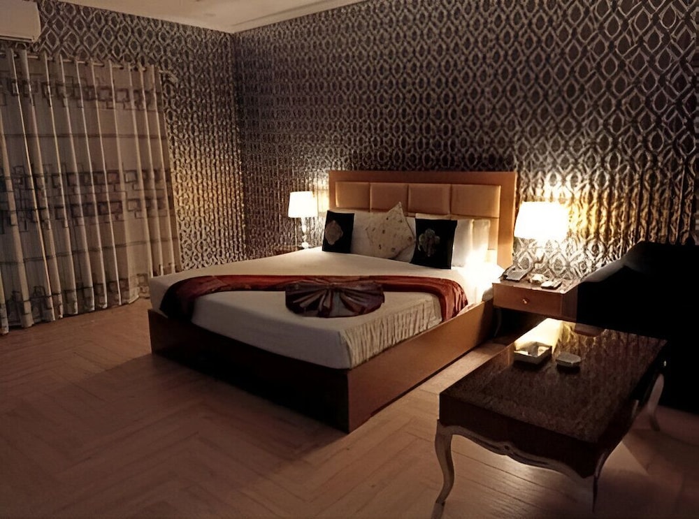 AK Hotel Of Guest House view 4