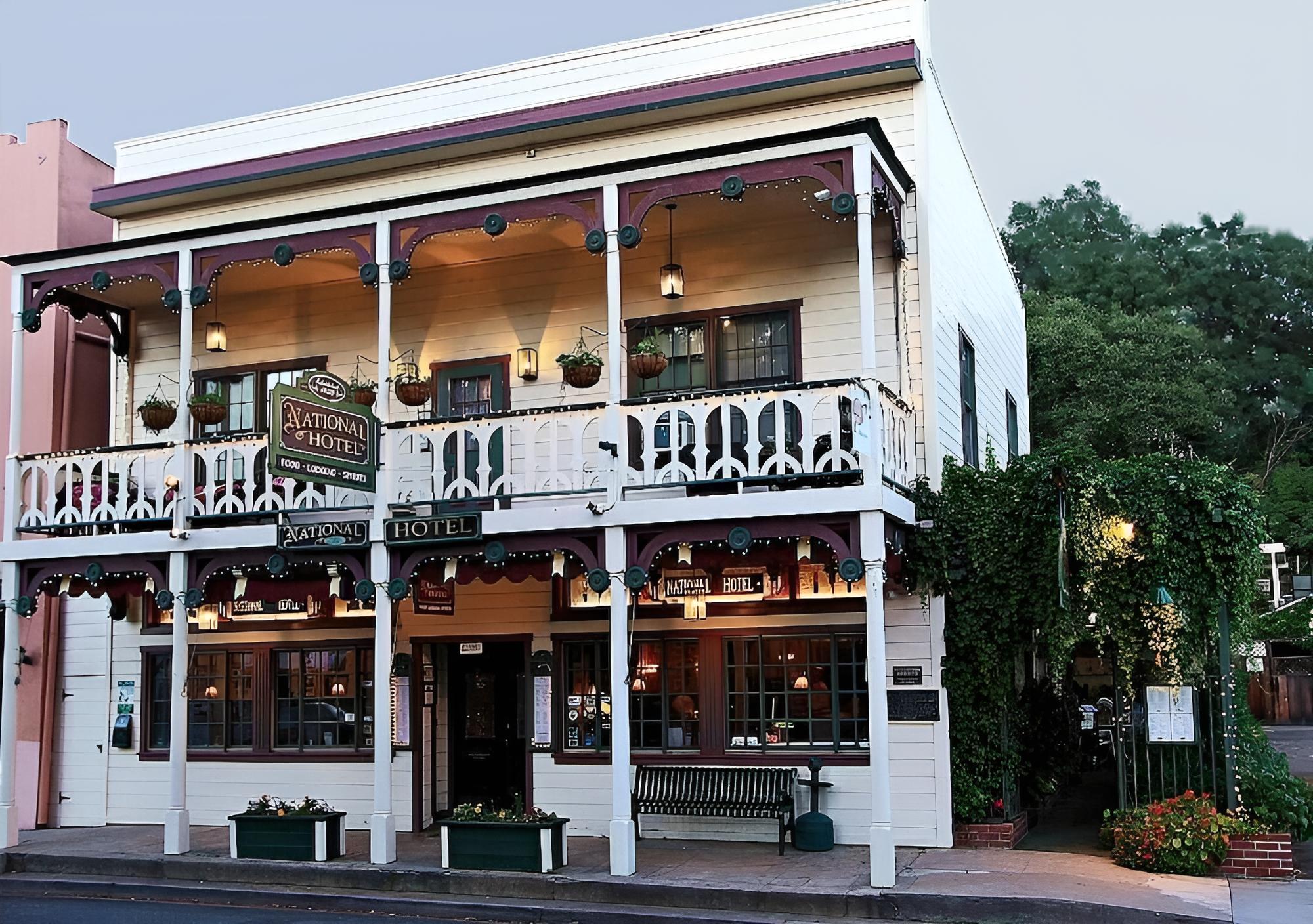 Historic National Hotel