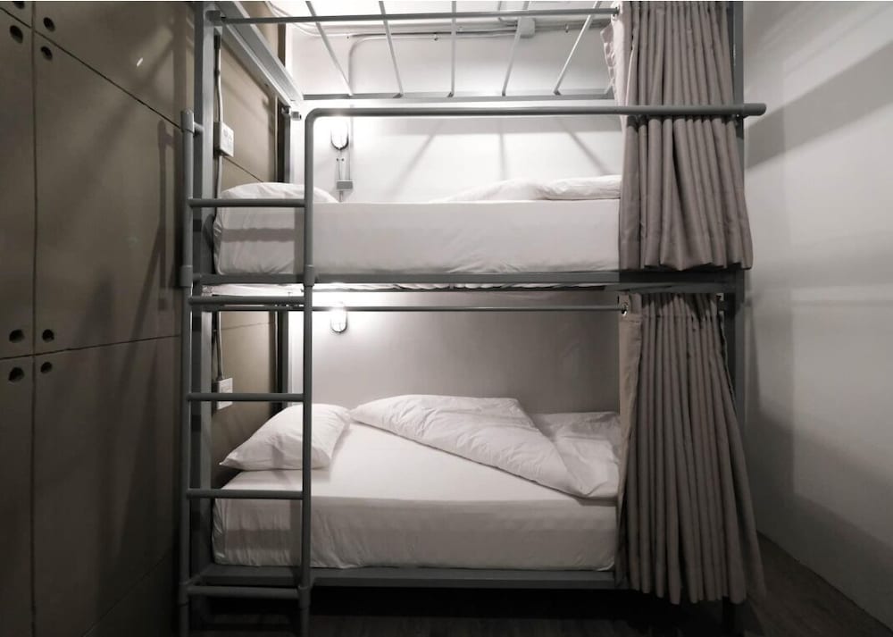 Man Cave Hostel