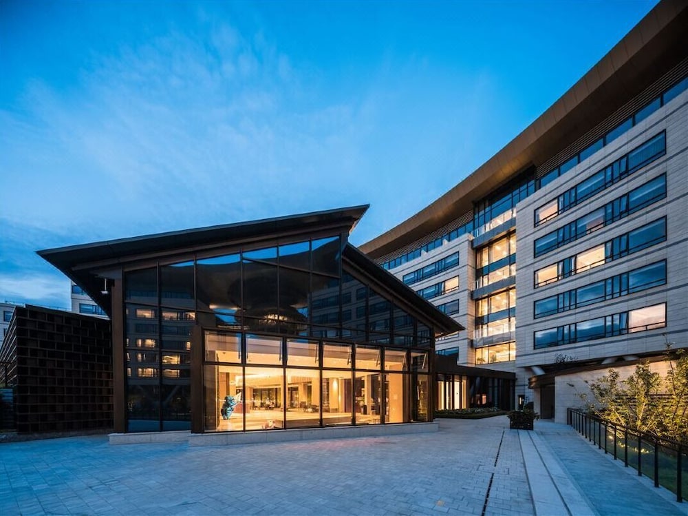 Enjoy Tianfu Airport Hotel TianfuAirport