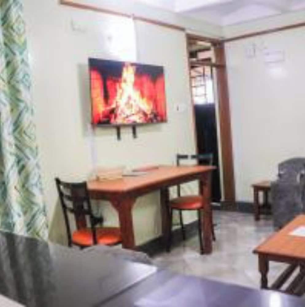 Zedek Suites