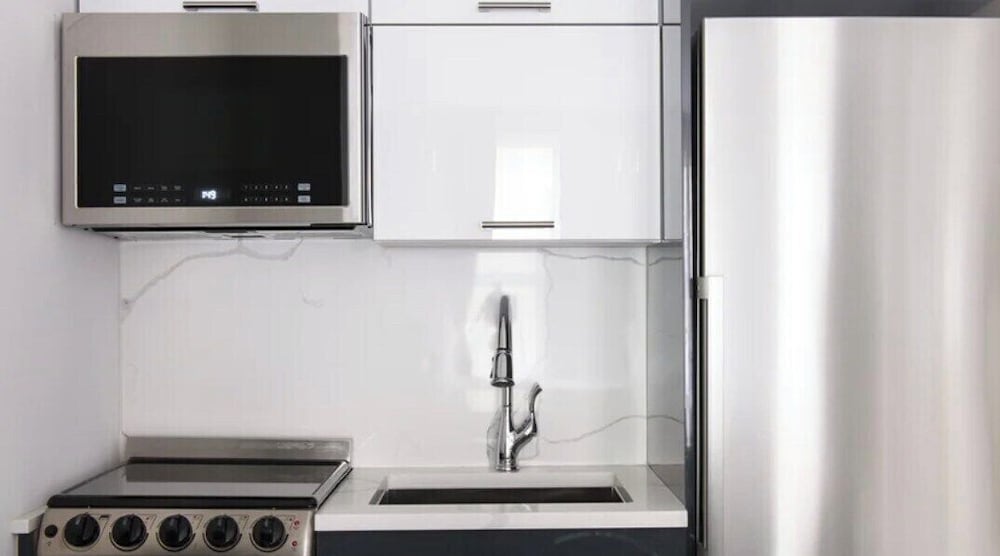 1597 New York Apt