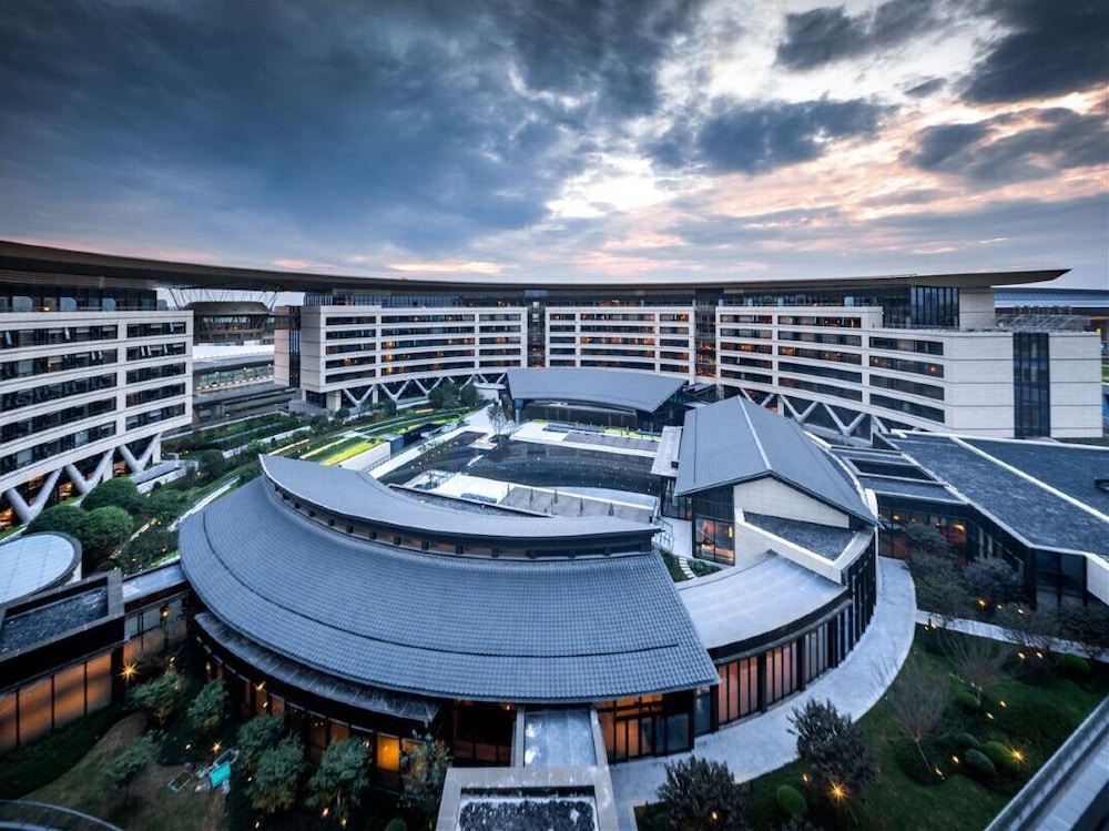 Enjoy Tianfu Airport Hotel TianfuAirport