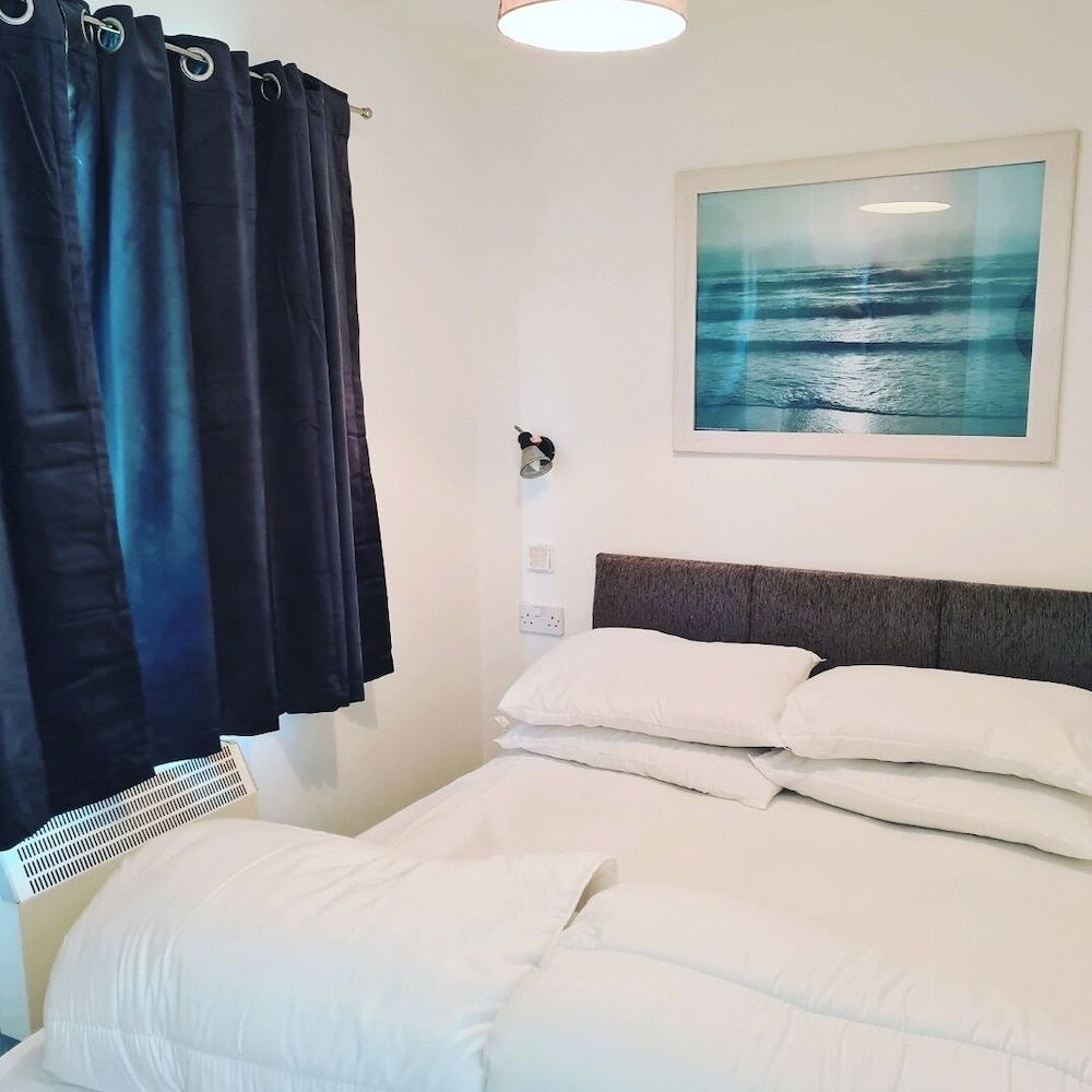 Haven Holiday Park 42 Pine Lodge view 5