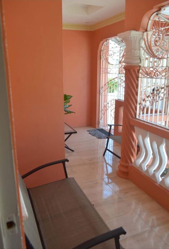 Immaculate 2-bed House in Greater Portmore view 5