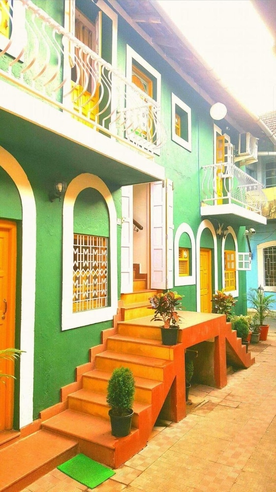 Marquito's Guest House