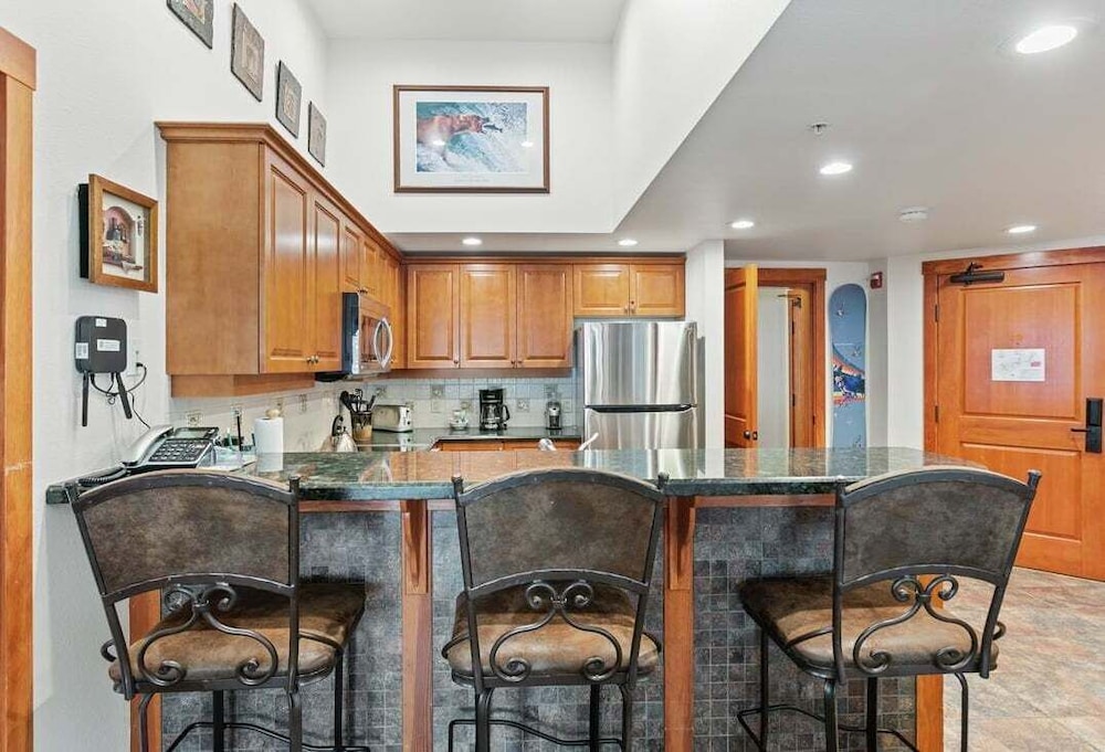 Eagle Springs West Condos - Solitude UT