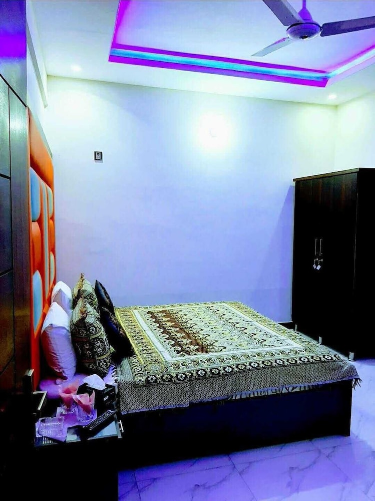 Galaxy Family Hotel