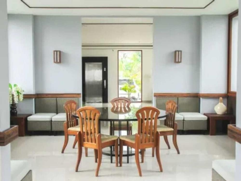 Nava Magnolia Hotel