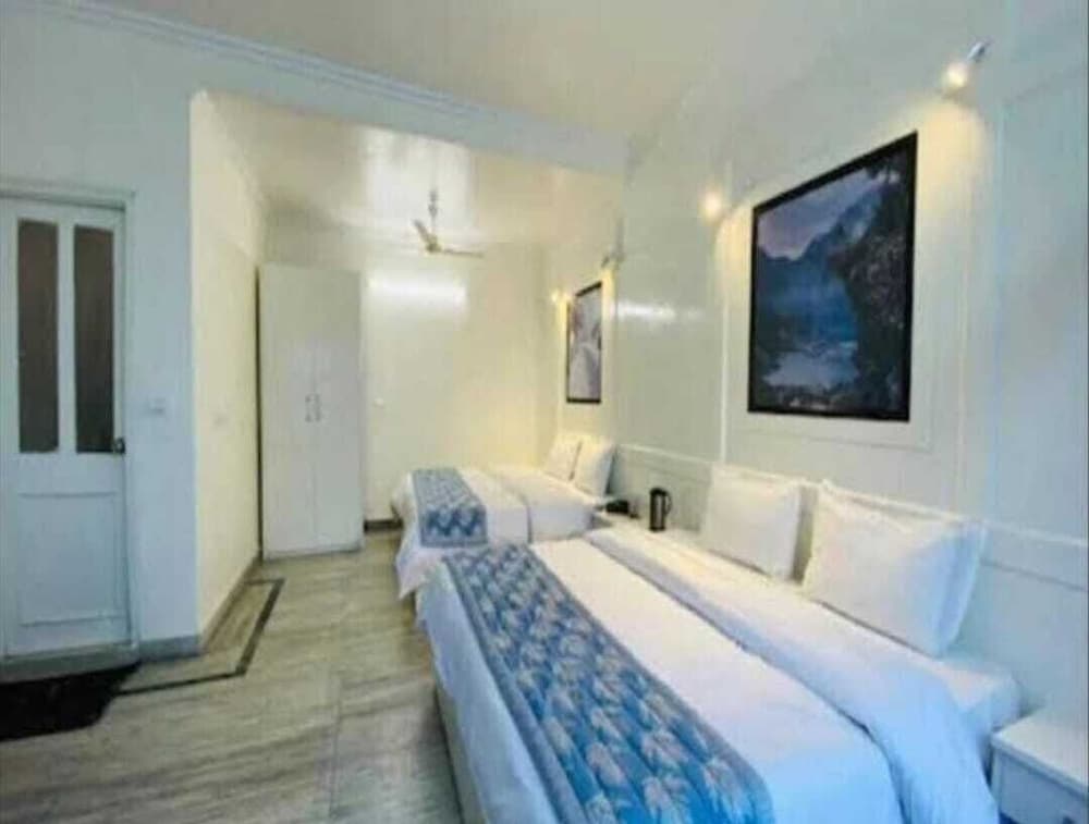 HOTEL DIAMOND