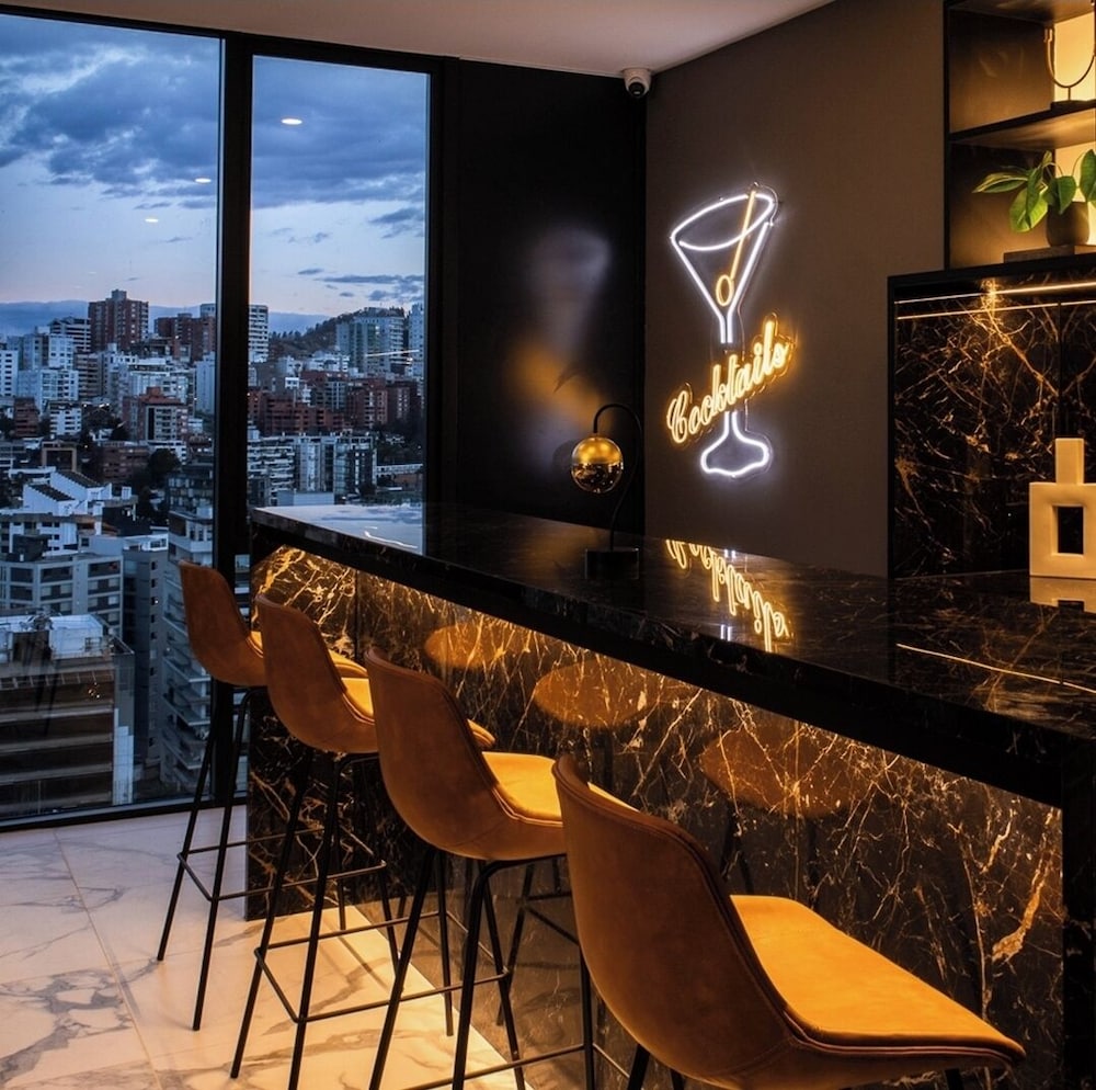 Xoe Mini-suites and Apartments