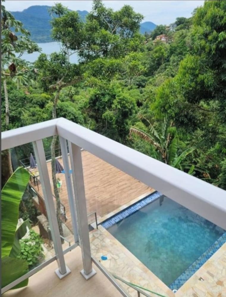 Yumi Chalés Ilhabela