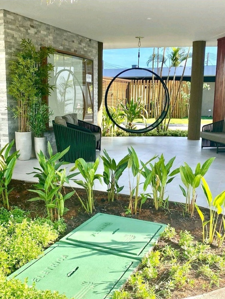 Mana Beach Resort