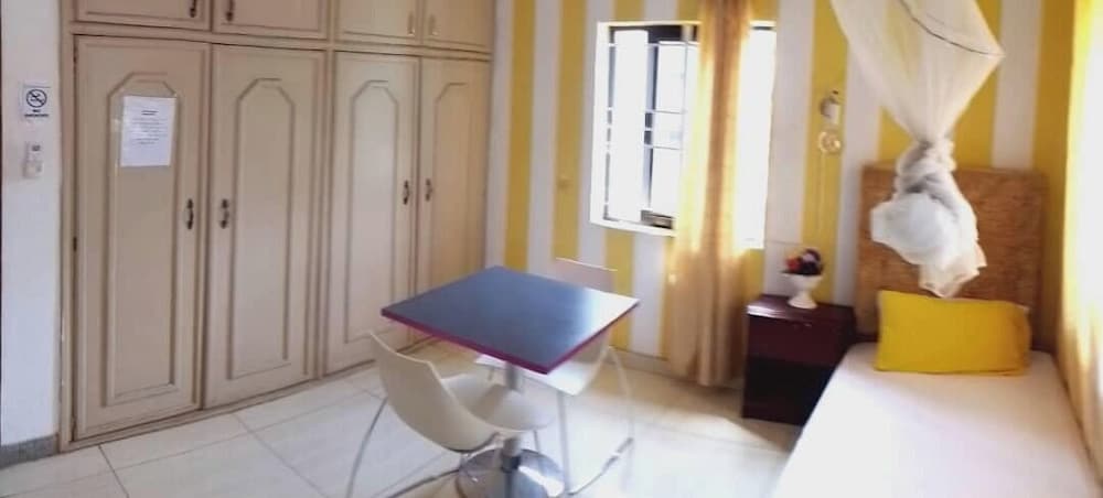 ZUNOX GUEST HOUSE
