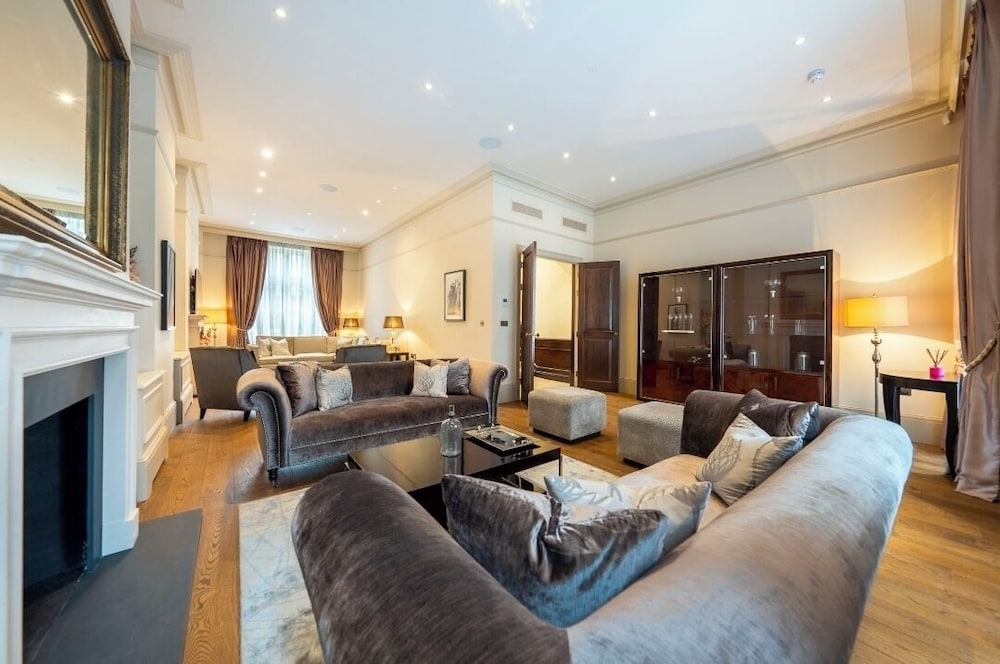 Luxury mayfair