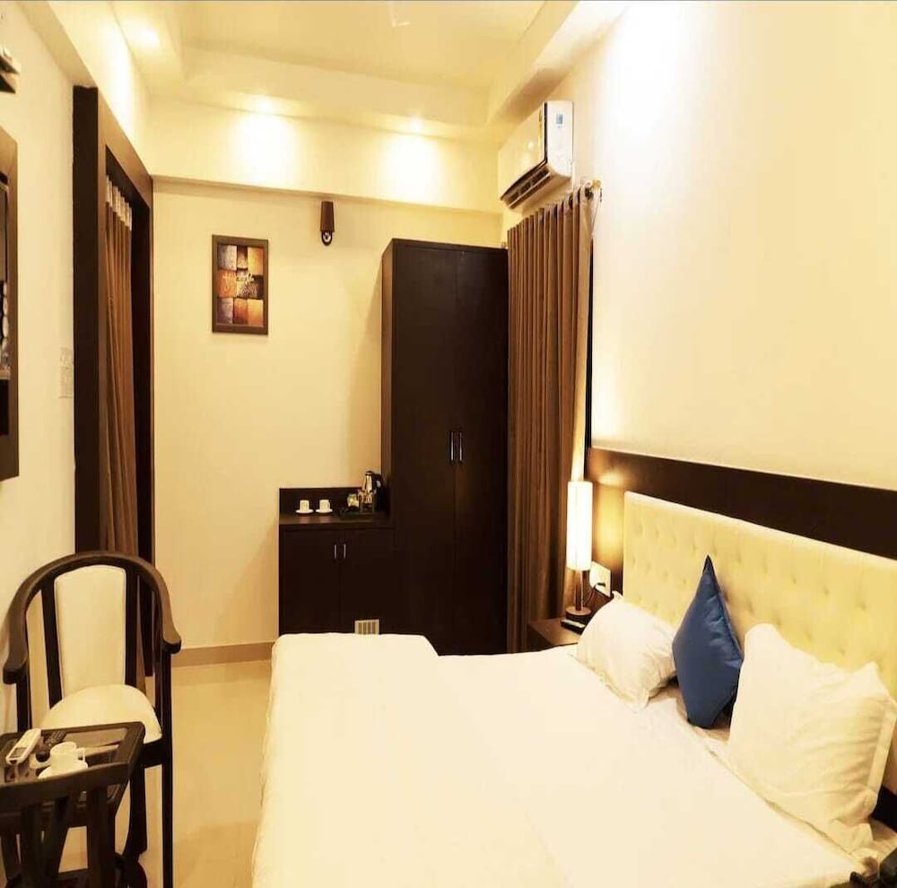 Hotel Max INN