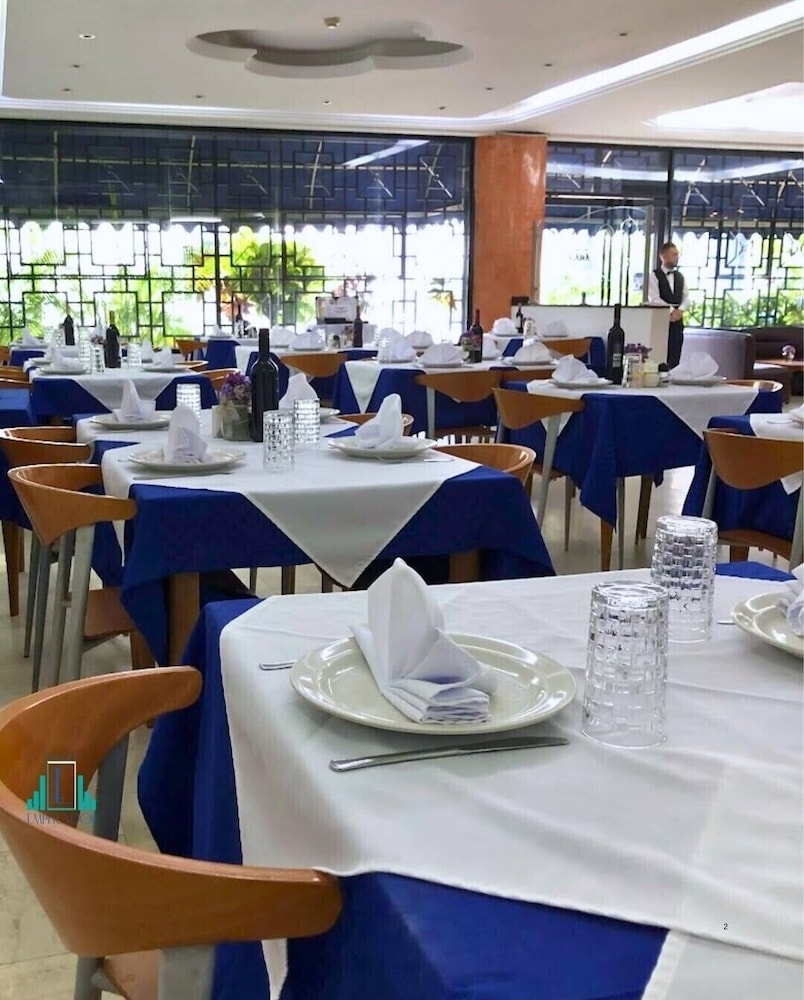 Hotel Emperador