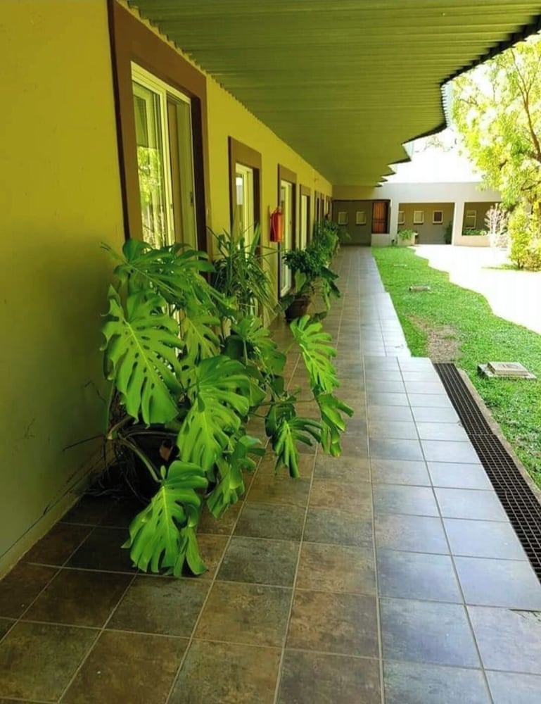 Nikita Motel