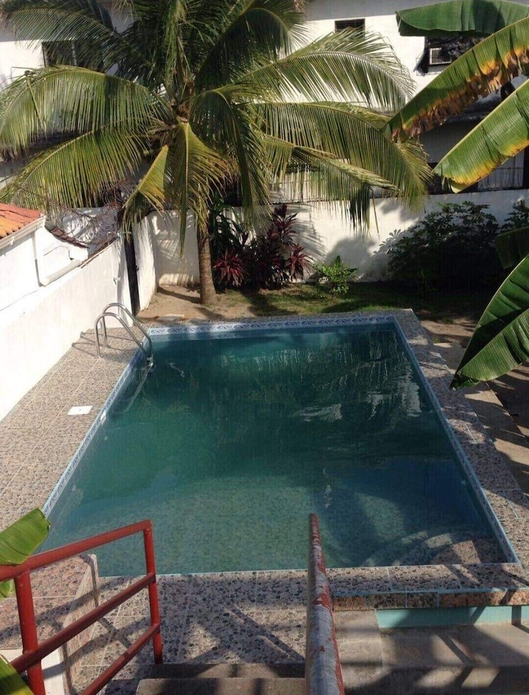Photo 6