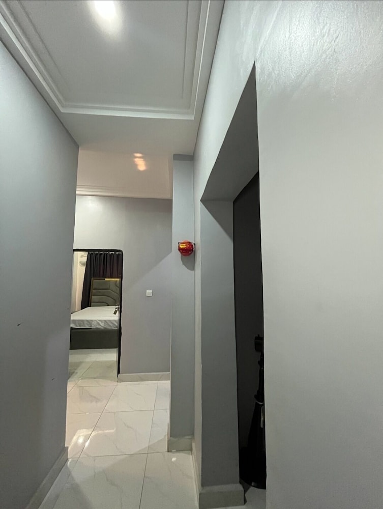R-Oak Hotels and Apartments