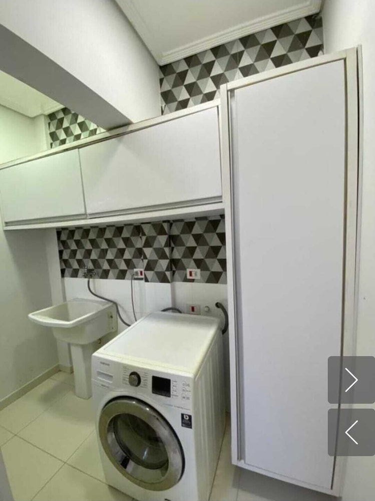 Sobrado 1 Suite 2 quartos AC 1km Shop JL