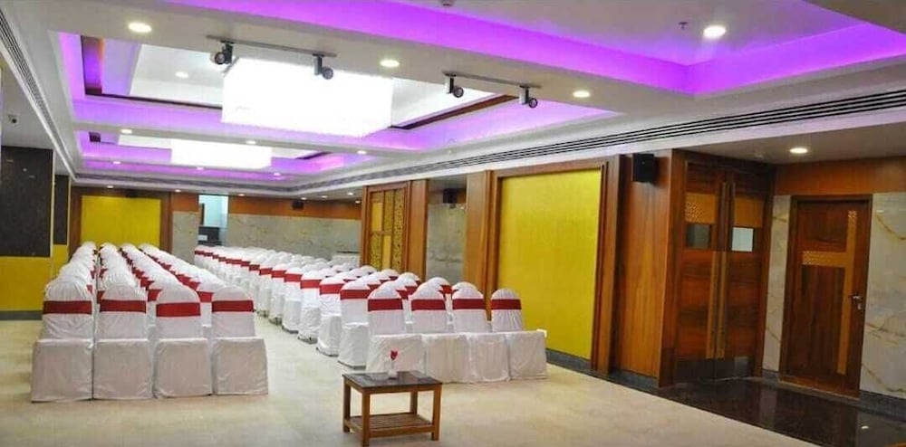 Hotel Thanmayi Inter National