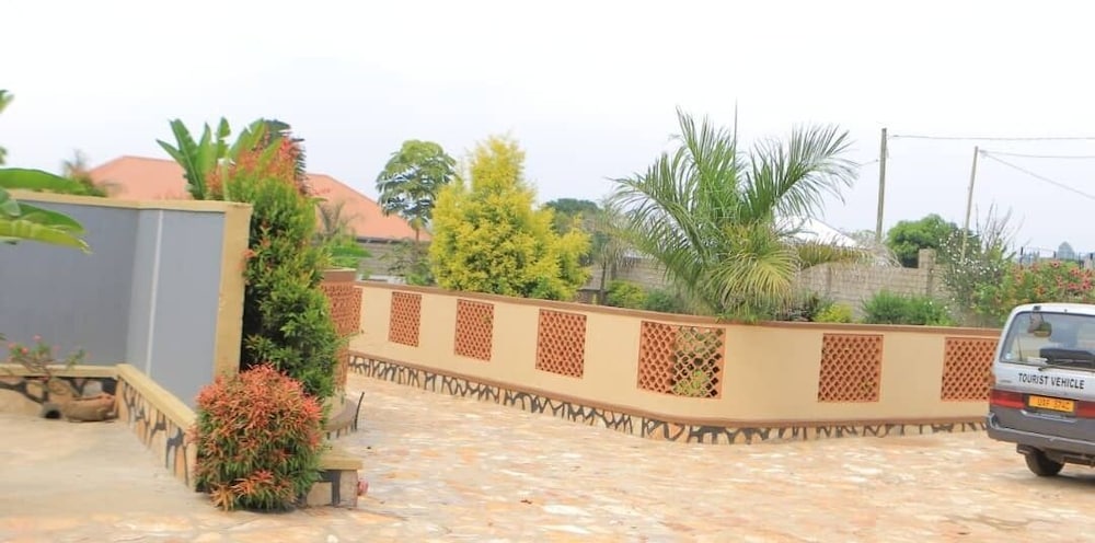 Alice Gardens and Campsite view 5